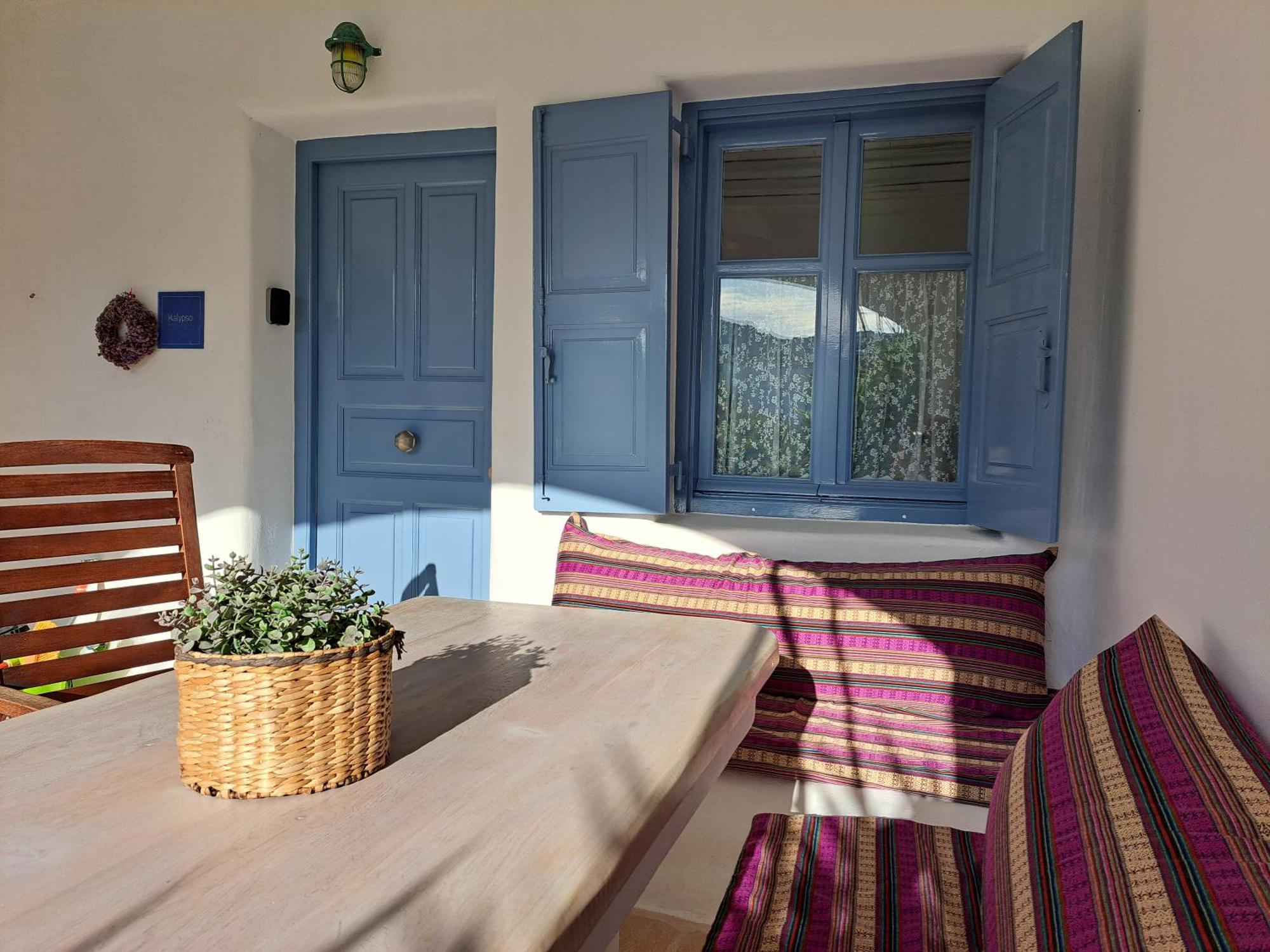 Kalypso Pool Villa At Ornos Exterior photo